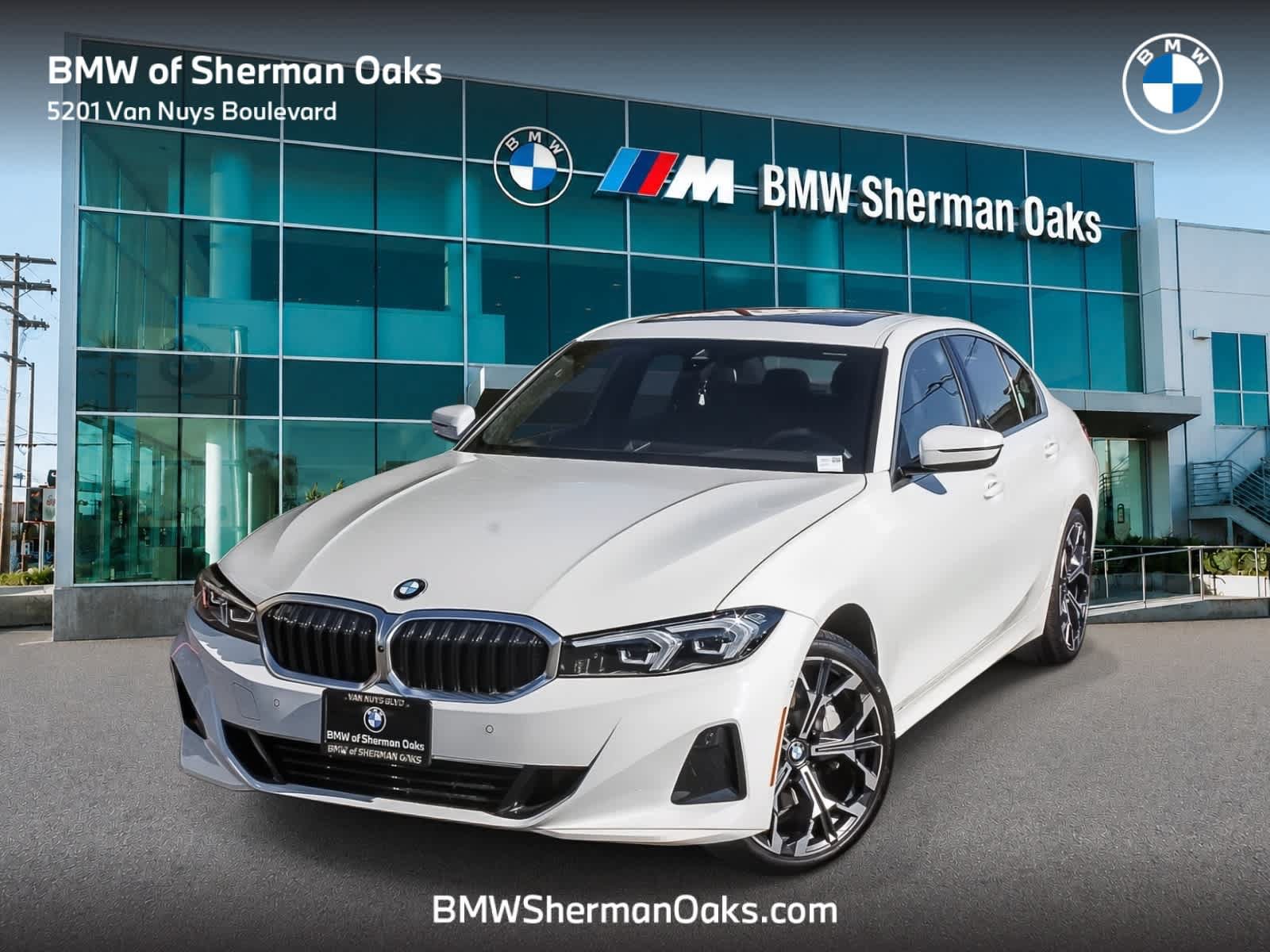 Used 2026 BMW 330i Sedan w/ Convenience Package RWD image 1