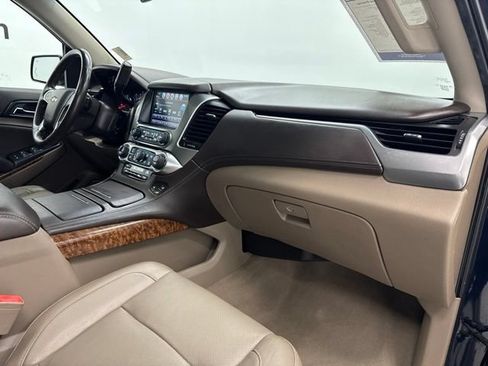 Used 2020 Chevrolet Tahoe Premier AWD/4WD image 36