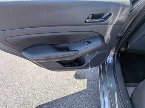 Used 2025 Nissan Altima 2.5 SV image 24