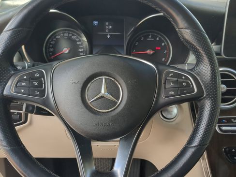 Used 2019 Mercedes-Benz GLC 300 image 12