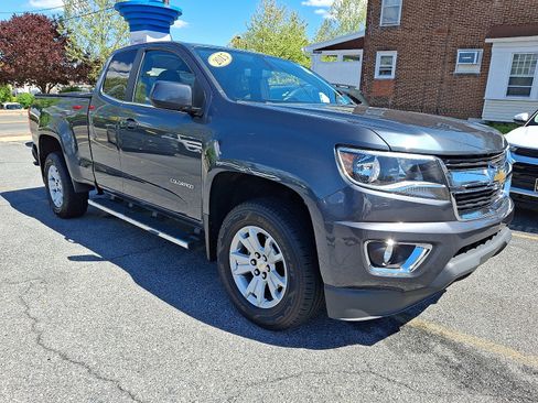 Used 2015 Chevrolet Colorado LT w/ LT Convenience Package AWD/4WD image 7