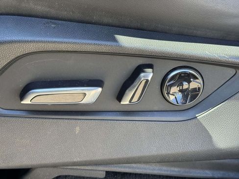 Used 2023 Acura MDX SH-AWD w/ Technology Package image 16