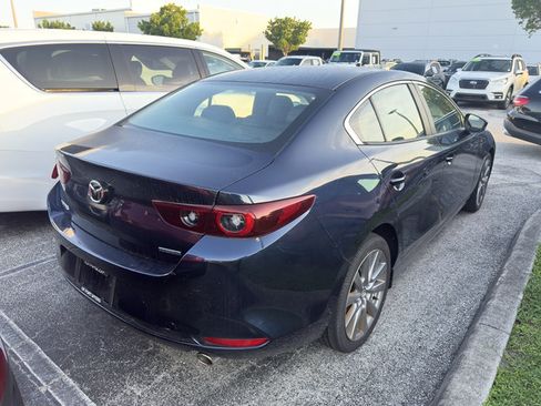Used 2024 MAZDA MAZDA3 s FWD image 2