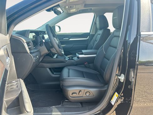 New 2026 GMC Terrain Denali w/ LPO, Floor Liner Package image 23