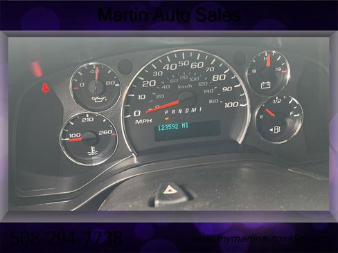 Used 2012 Chevrolet Express 2500 image 8