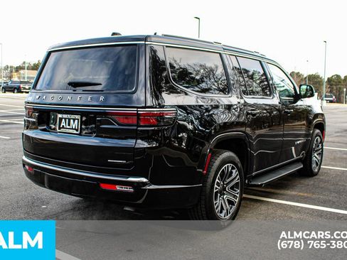 Used 2024 Jeep Wagoneer Series II w/ Flexible Seating Group image 6