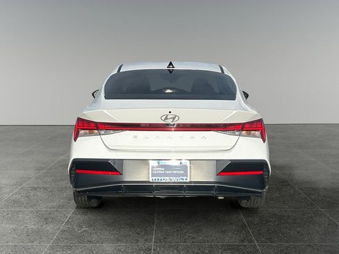 Certified 2025 Hyundai Elantra SEL w/ Cargo Package image 6