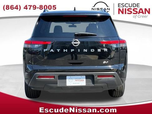 Certified 2024 Nissan Pathfinder SV FWD image 5