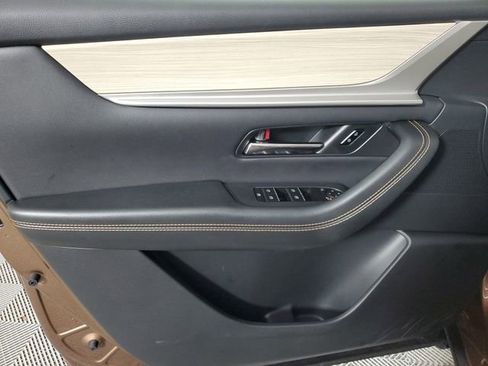 Certified 2025 MAZDA CX-70 3.3 Turbo w/ Premium Package image 19