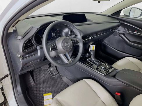 Used 2025 MAZDA CX-30 AWD 2.5 S w/ Preferred Package image 9