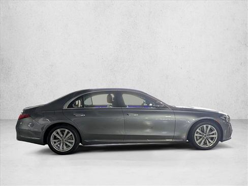 Used 2026 Mercedes-Benz S 580 4MATIC Sedan image 4