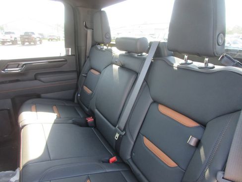 New 2026 GMC Sierra 2500 AT4 AWD/4WD image 13