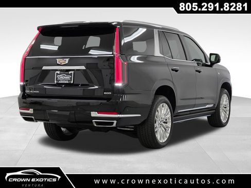 Used 2026 Cadillac Escalade Luxury AWD/4WD image 7