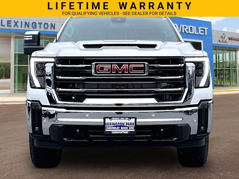 Used 2025 GMC Sierra 3500 SLT w/ SLT Premium Package AWD/4WD image 3