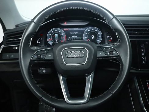 Used 2022 Audi Q8 Premium w/ Convenience Package image 19