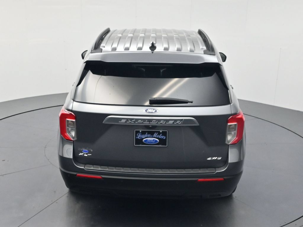 Used 2023 Ford Explorer XLT AWD/4WD image 42