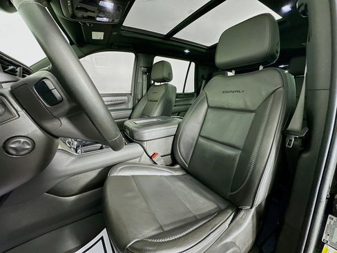 Used 2024 GMC Yukon Denali image 23