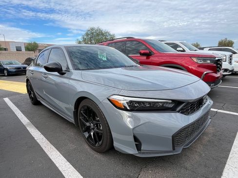 Used 2025 Honda Civic Sport image 5