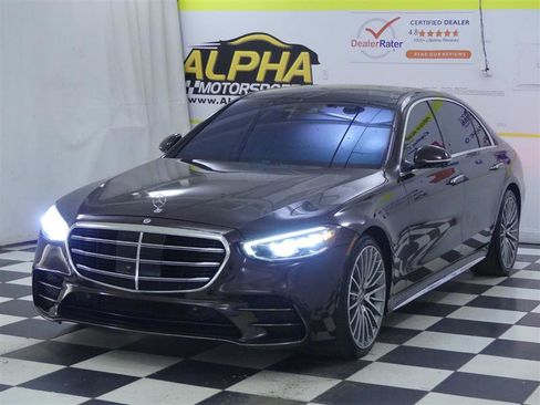 Used 2023 Mercedes-Benz S 500 4MATIC image 4