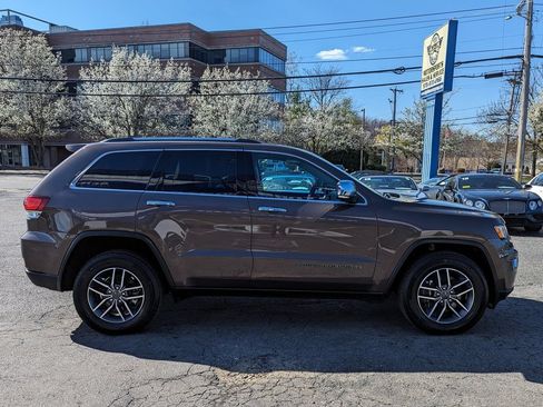 Used 2021 Jeep Grand Cherokee Limited AWD/4WD image 7