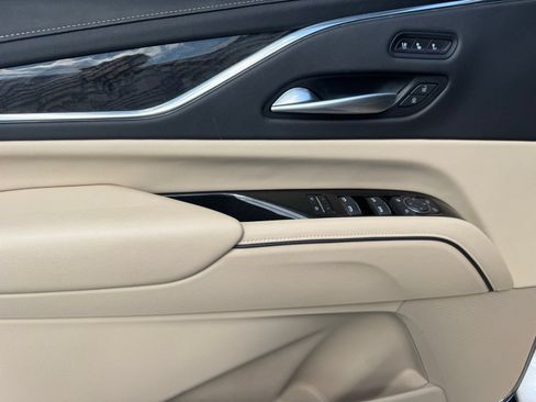 Certified 2023 Cadillac Escalade Premium Luxury w/ Performance Package AWD/4WD image 24