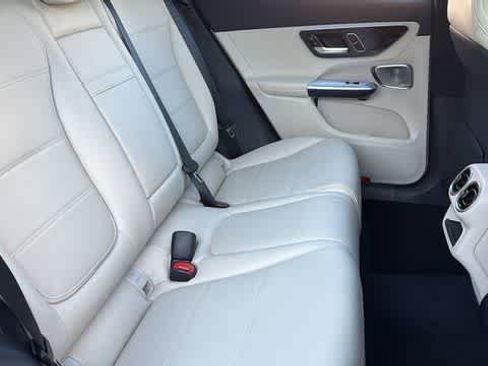 Certified 2026 Mercedes-Benz GLC 300 4MATIC image 33