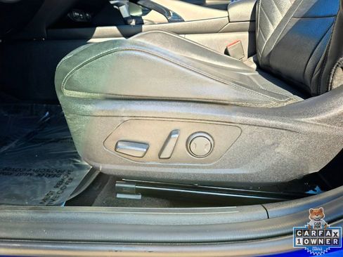 Used 2023 Hyundai Elantra Limited FWD image 25