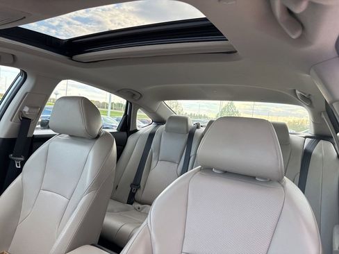 Used 2023 Honda Accord EX-L image 11
