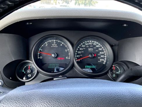 Used 2011 Chevrolet Silverado 1500 W/T image 12