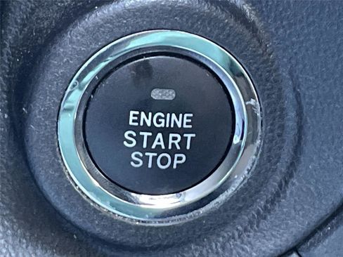 Used 2023 Subaru Outback Premium AWD/4WD image 25