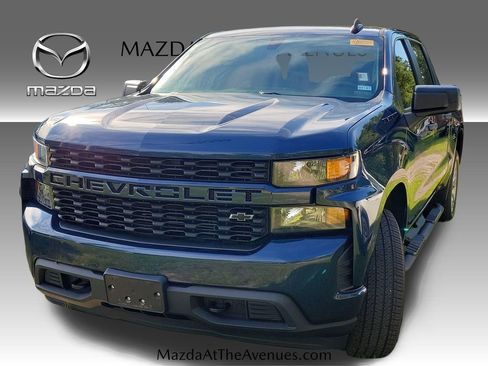 Used 2022 Chevrolet Silverado 1500 Custom w/ LPO, Dark Essentials Package RWD image 1