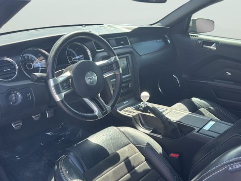 Used 2013 Ford Mustang GT Premium w/ Electronics Pkg RWD image 14