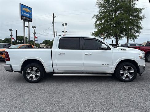 Used 2019 RAM 1500 Laramie AWD/4WD image 4