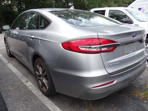 Used 2020 Ford Fusion SEL FWD image 4