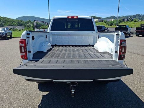 Used 2024 RAM 2500 Laramie w/ Safety Group AWD/4WD image 29