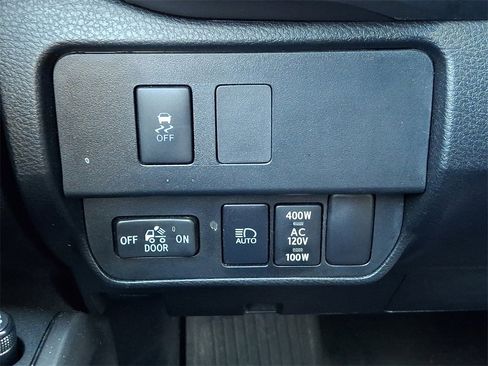 Used 2022 Toyota Tacoma SR image 22