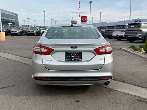 Used 2013 Ford Fusion SE FWD image 8
