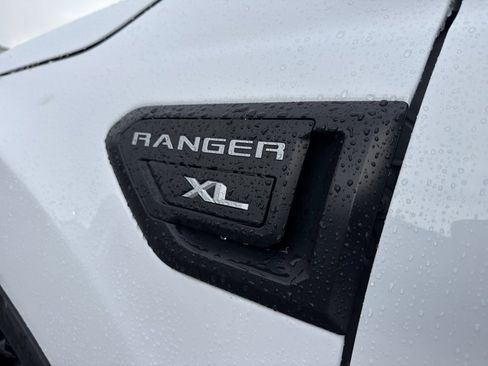 Used 2021 Ford Ranger XL image 11