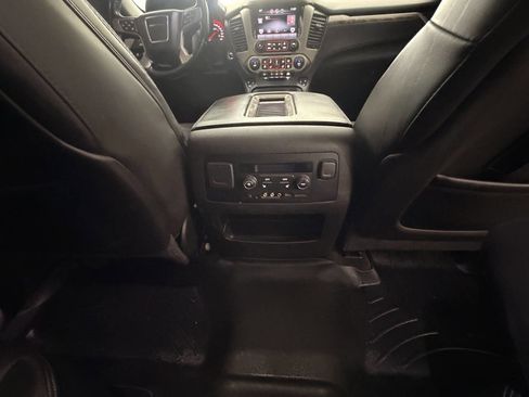 Used 2015 GMC Yukon XL Denali AWD/4WD image 14