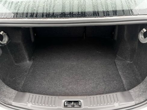 Used 2019 Ford Fiesta SE image 9