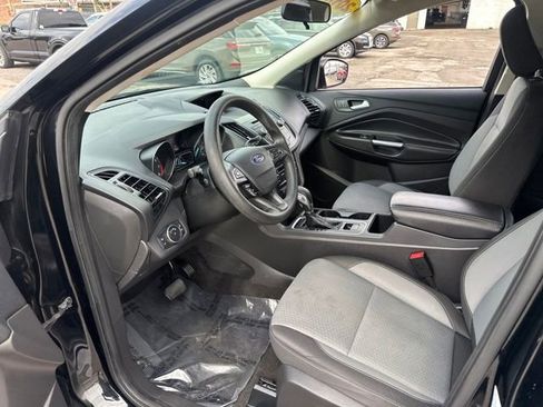 Used 2018 Ford Escape SE image 33