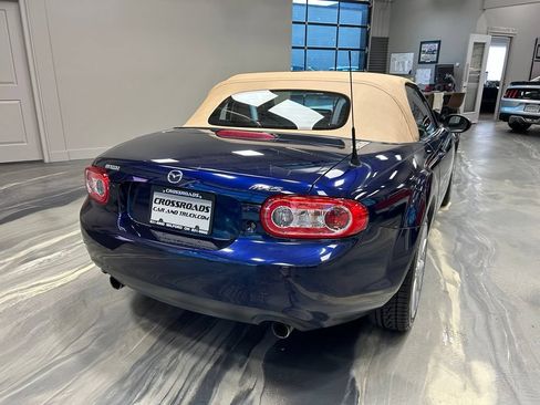 Used 2009 MAZDA MX-5 Miata Grand Touring RWD image 27