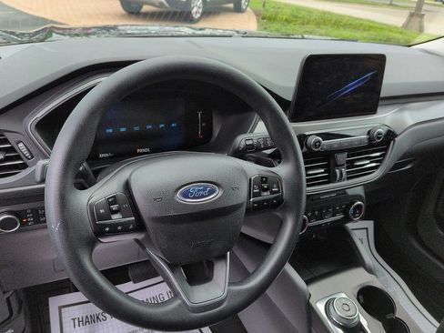 Certified 2025 Ford Escape Active AWD/4WD image 12