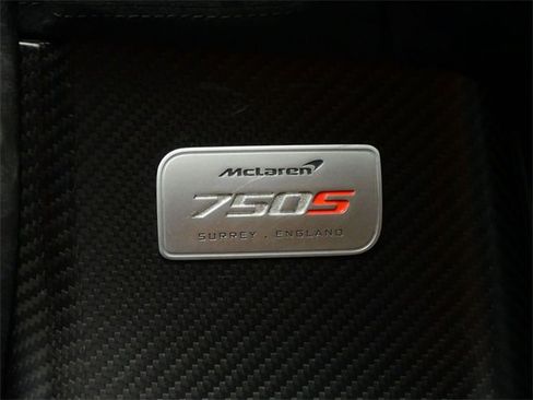 Used 2024 McLaren 750S Spider image 9