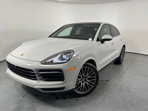 Certified 2023 Porsche Cayenne Coupe AWD/4WD image 1