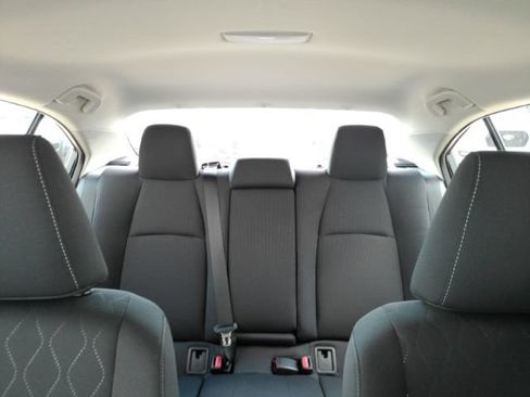 Used 2026 Toyota Corolla LE FWD image 31