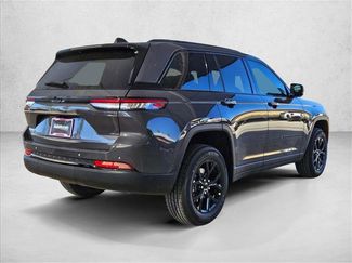 New 2025 Jeep Grand Cherokee Altitude video 2