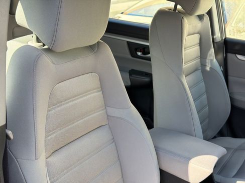 Used 2017 Honda CR-V LX image 10