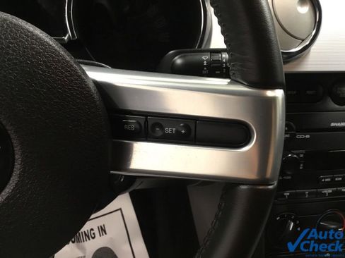 Used 2005 Ford Mustang GT Premium image 35