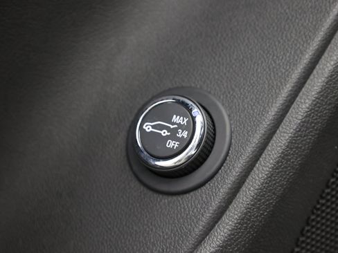 Used 2024 Chevrolet Blazer LT w/ Convenience Package FWD image 17